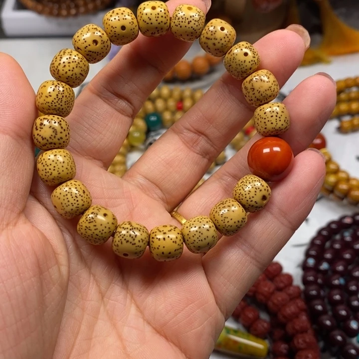 星月菩提吊坠黄金籽