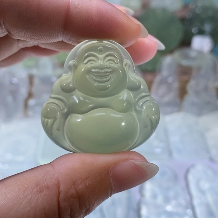 岫玉未镶嵌颈饰吊坠