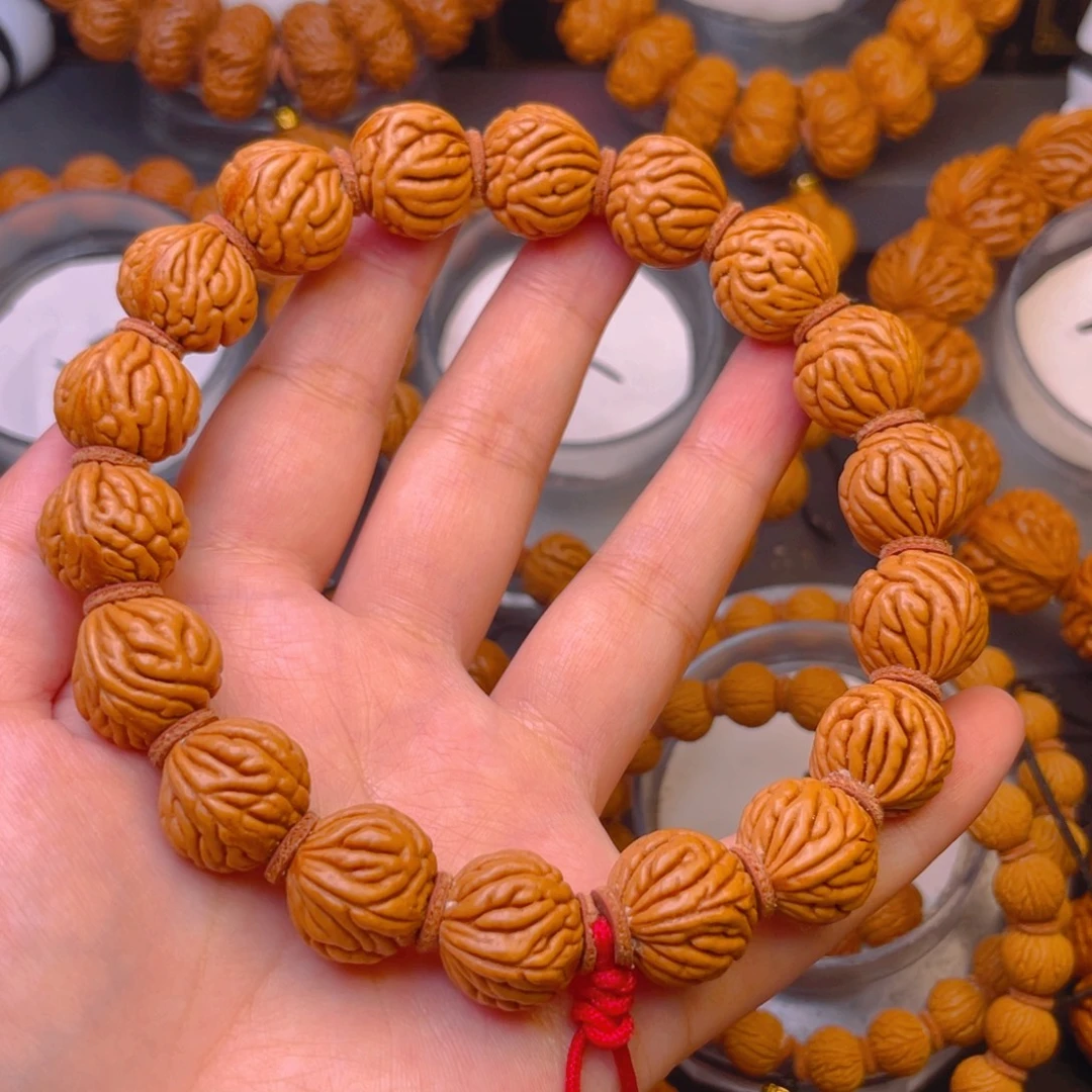 桃核吊坠柳叶文1.6