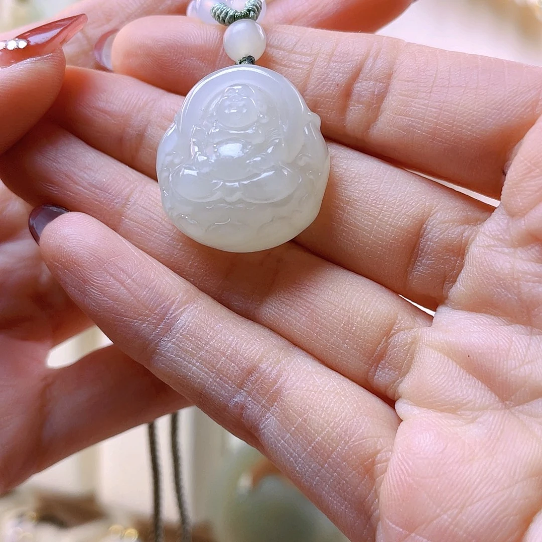 和田玉吊坠(赠链)未镶嵌斯***斯