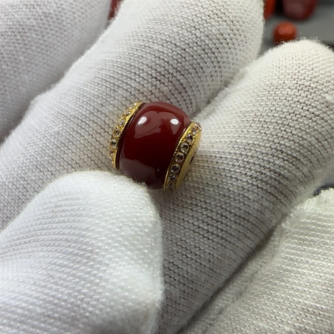 南红玛瑙18K金镶嵌素珠9.5