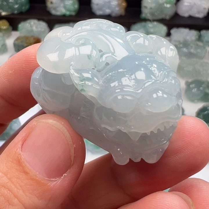 颈饰未镶嵌翡翠貔貅