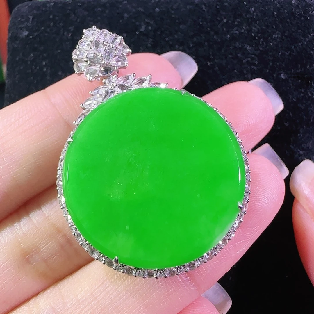 晶***晶翡翠18K金镶嵌吊坠(不含链)