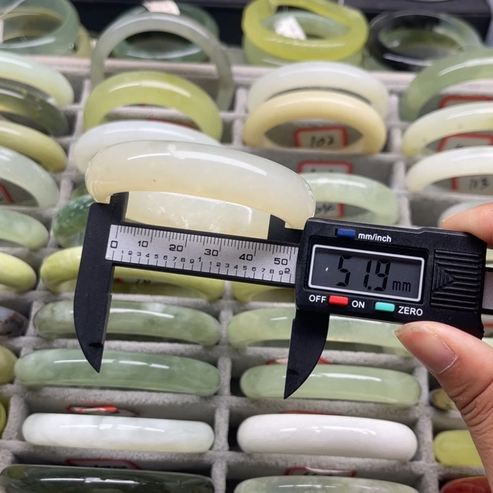 未镶嵌蛇纹石玉手镯103