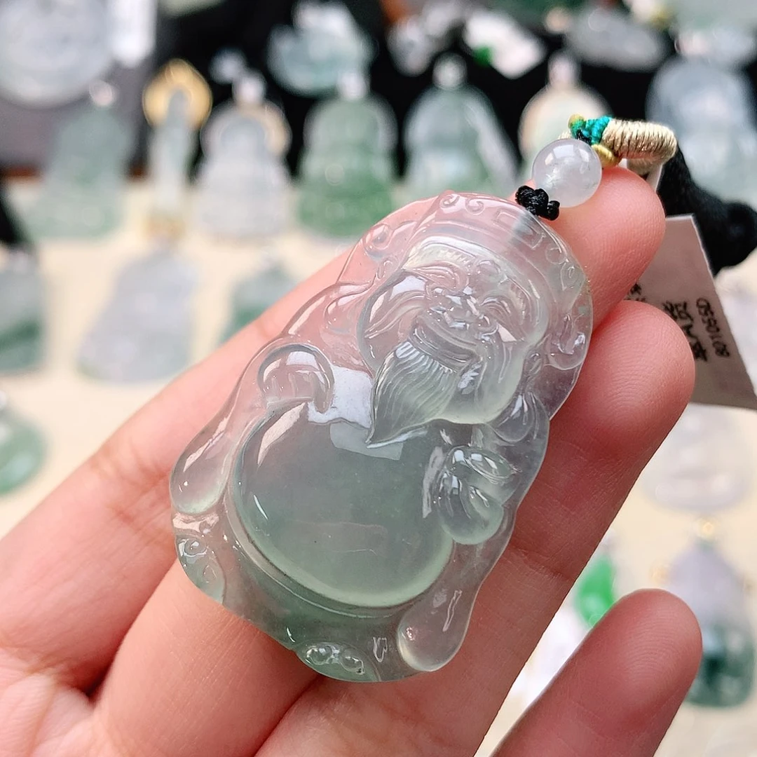 翡翠未镶嵌颈饰财神爷