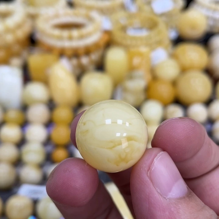 蜜蜡未镶嵌裸石19.2mm