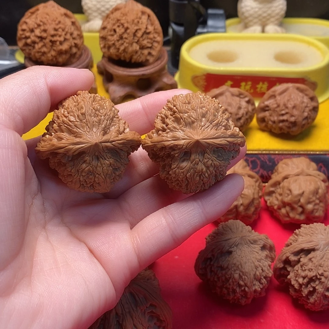 文玩核桃把件蕾****头43尺满天星