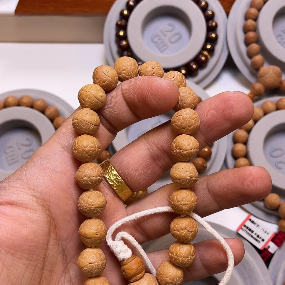 吃***羊凤眼菩提手串菩提