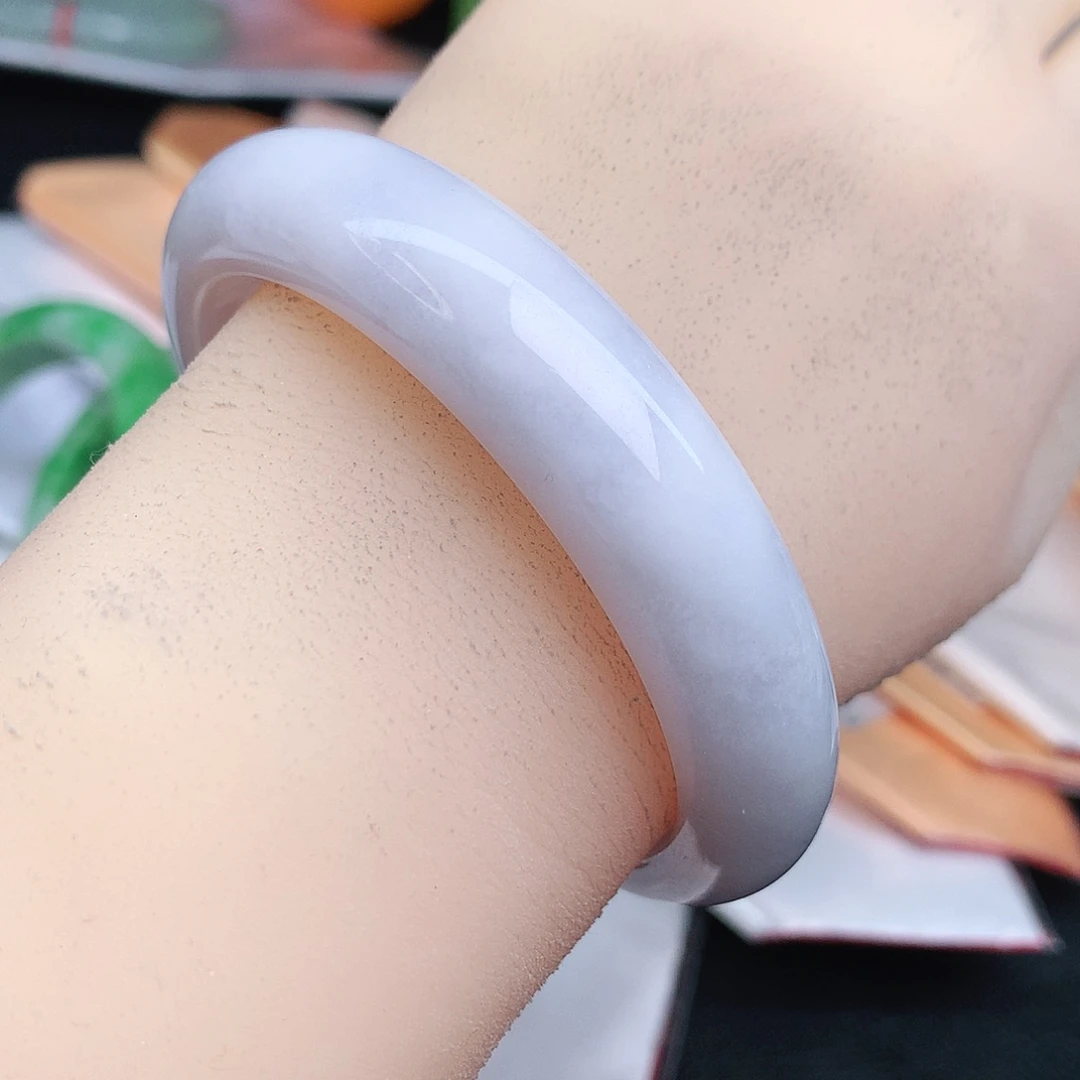 翡翠手镯未镶嵌S****B89xcvbb