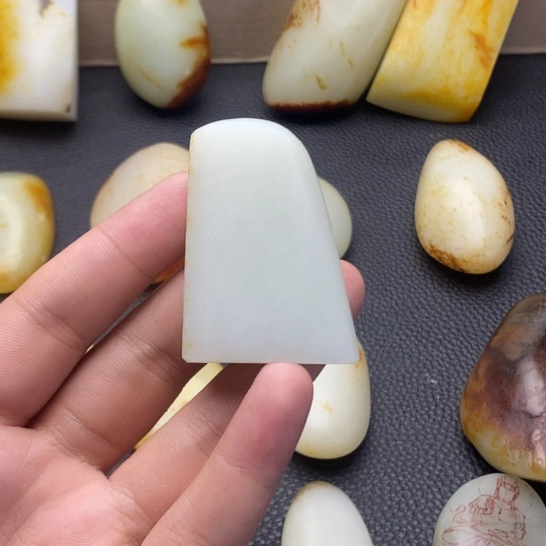 *****定制未镶嵌定制和田玉