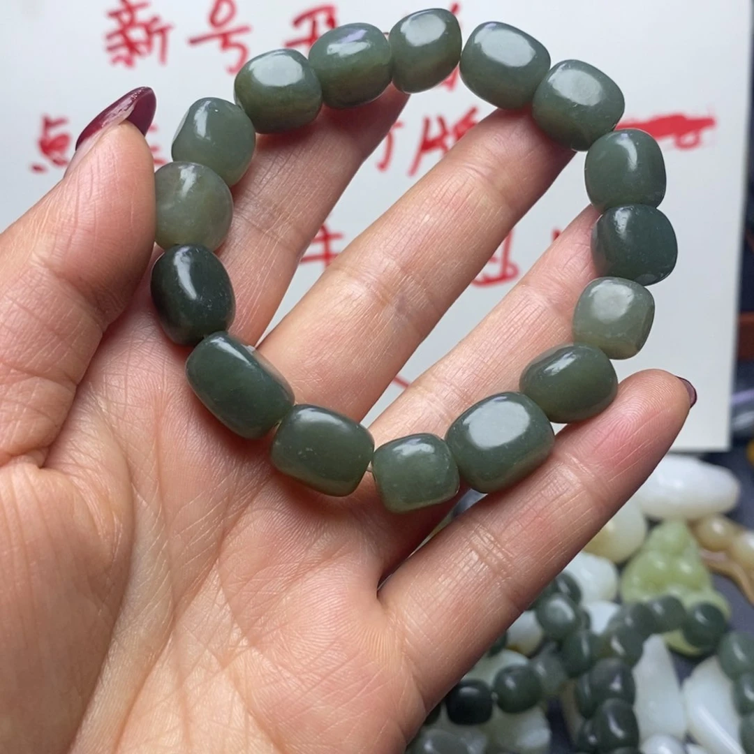 吊坠(不含链)未镶嵌和田玉（糖玉）