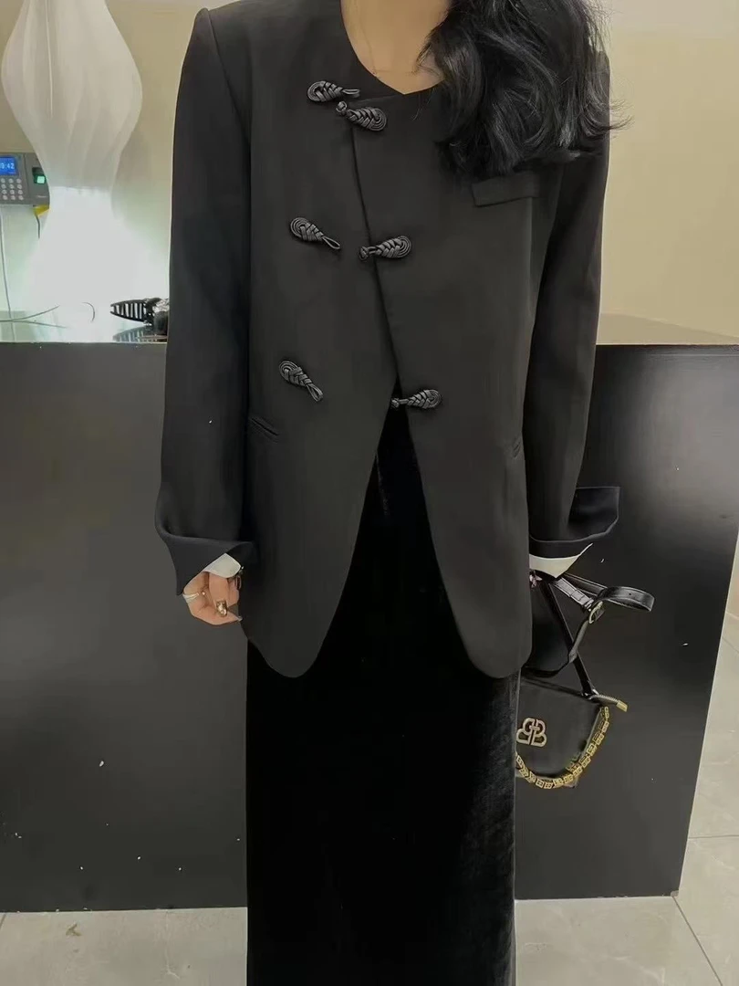 新中式复古盘扣醋酸缎面垫肩时尚休闲西装外套