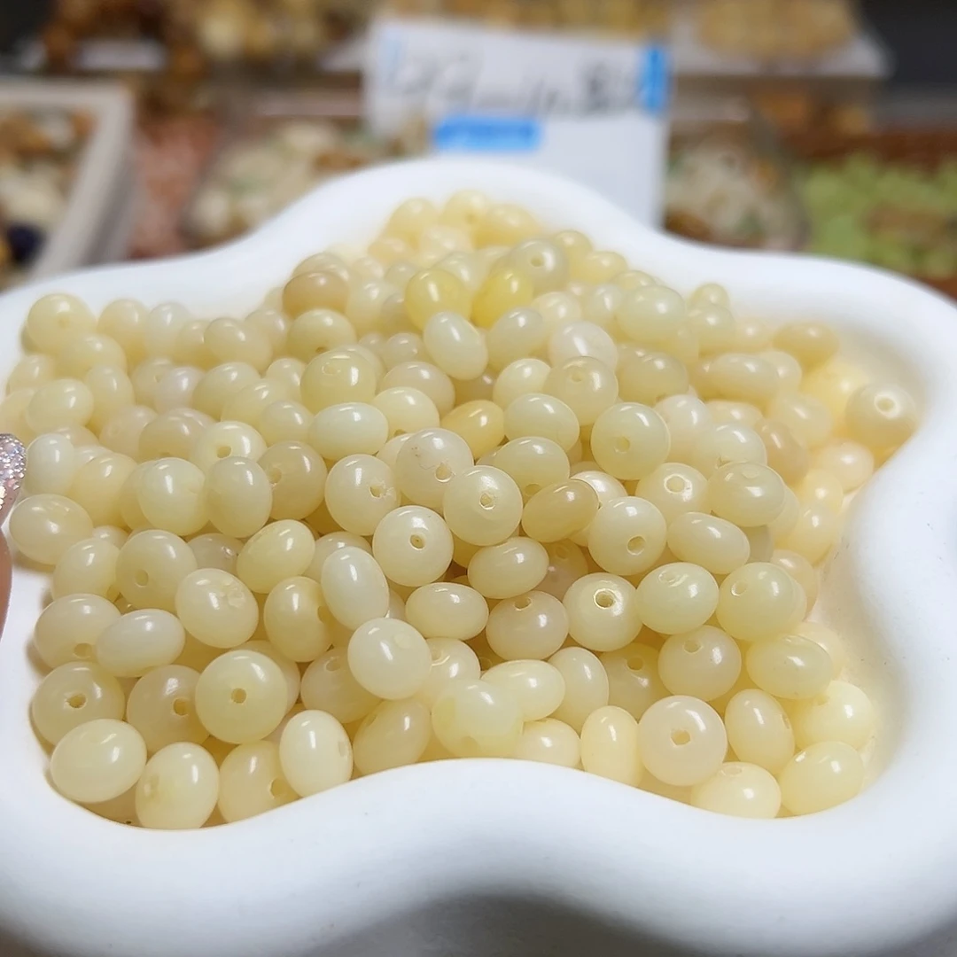 白玉菩提吊坠微瑕9奶黄算盘200颗