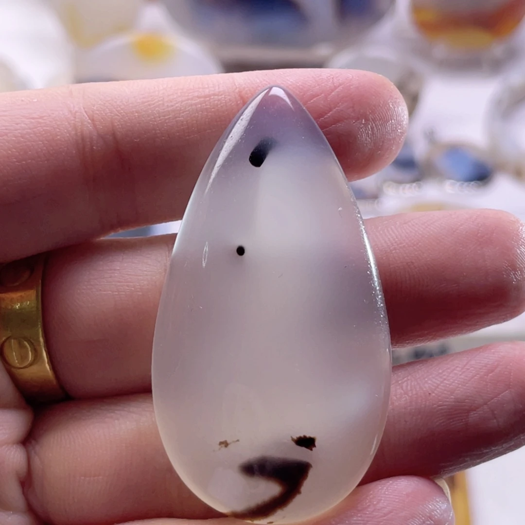 玛瑙/玉髓未镶嵌珠宝奇石