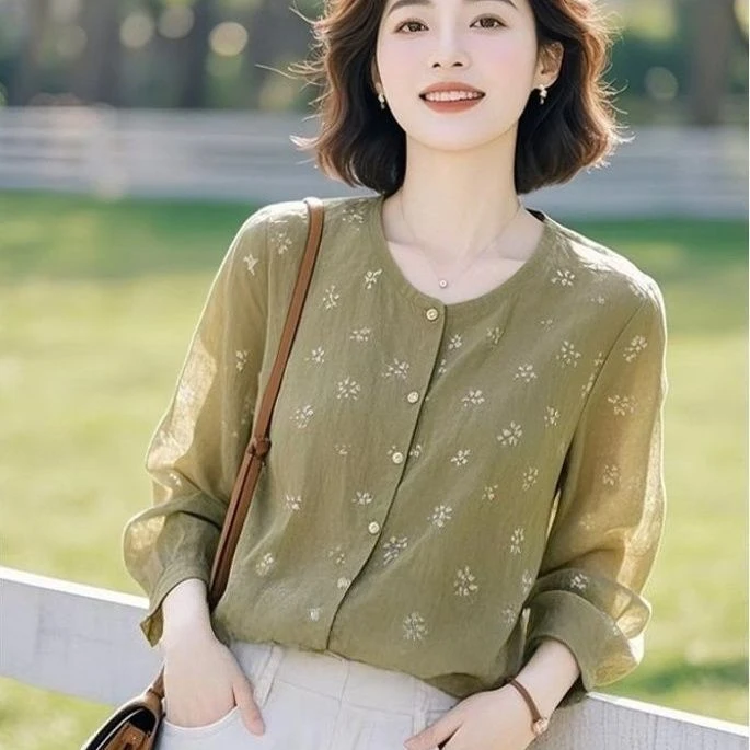 2025年开春长袖衬衫女雪纺纱小众新款独特漂亮小衫新品穿搭橄榄