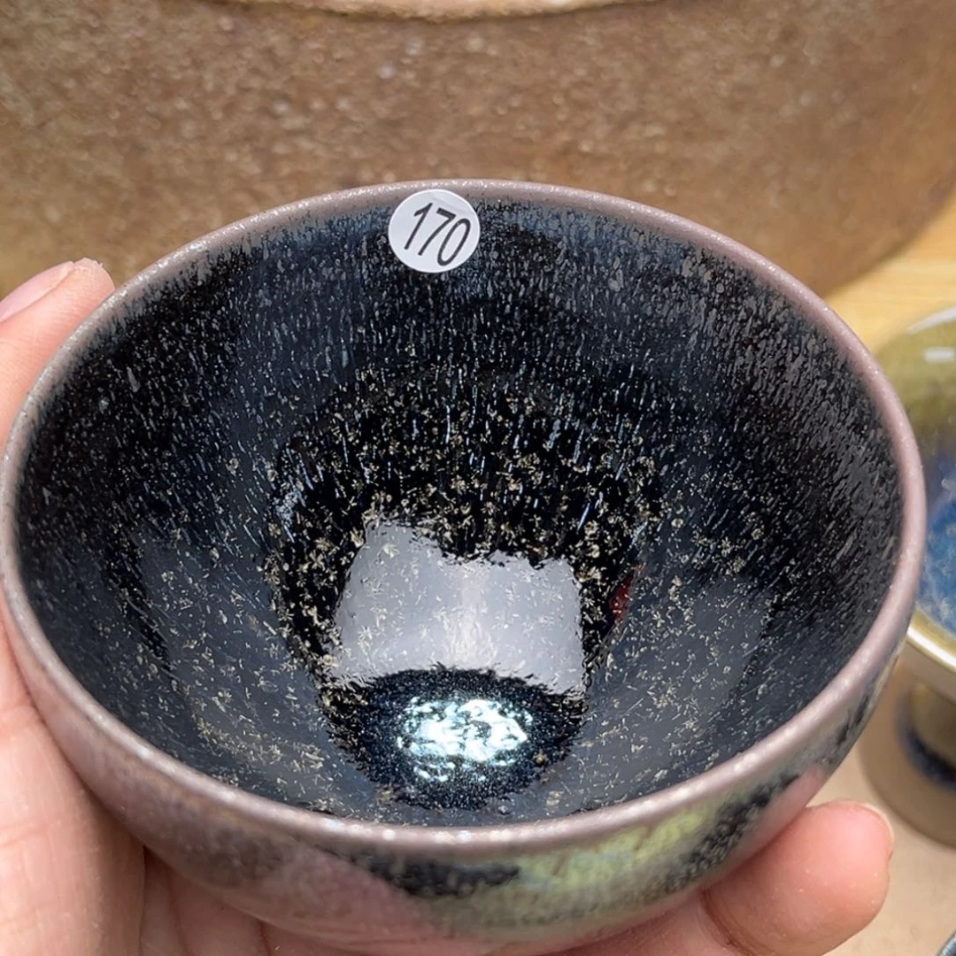 茶盏义兴龙窑坚持真柴烧