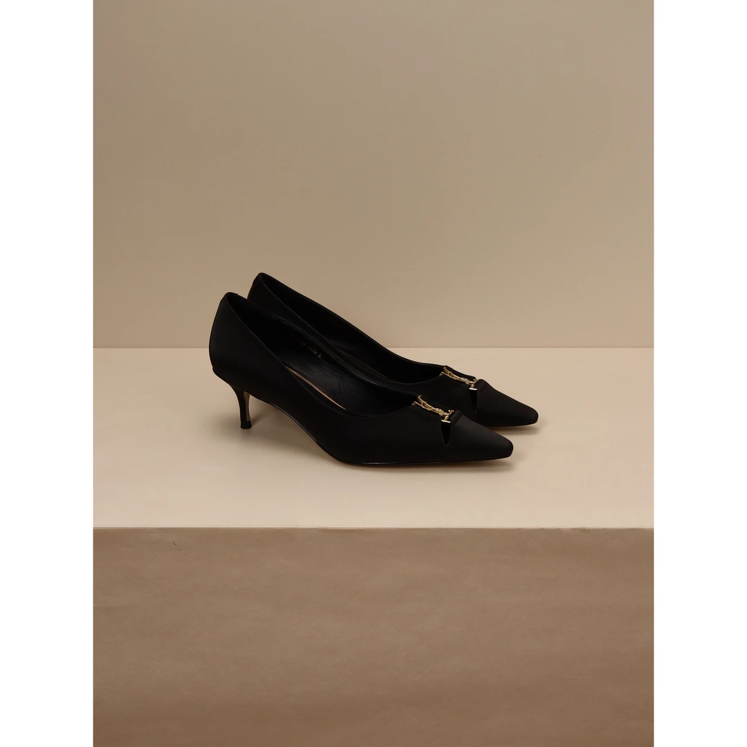 MAYAGI 法式系列  尖头金属镂空气质小细跟百搭丝绸牛皮单鞋GI042