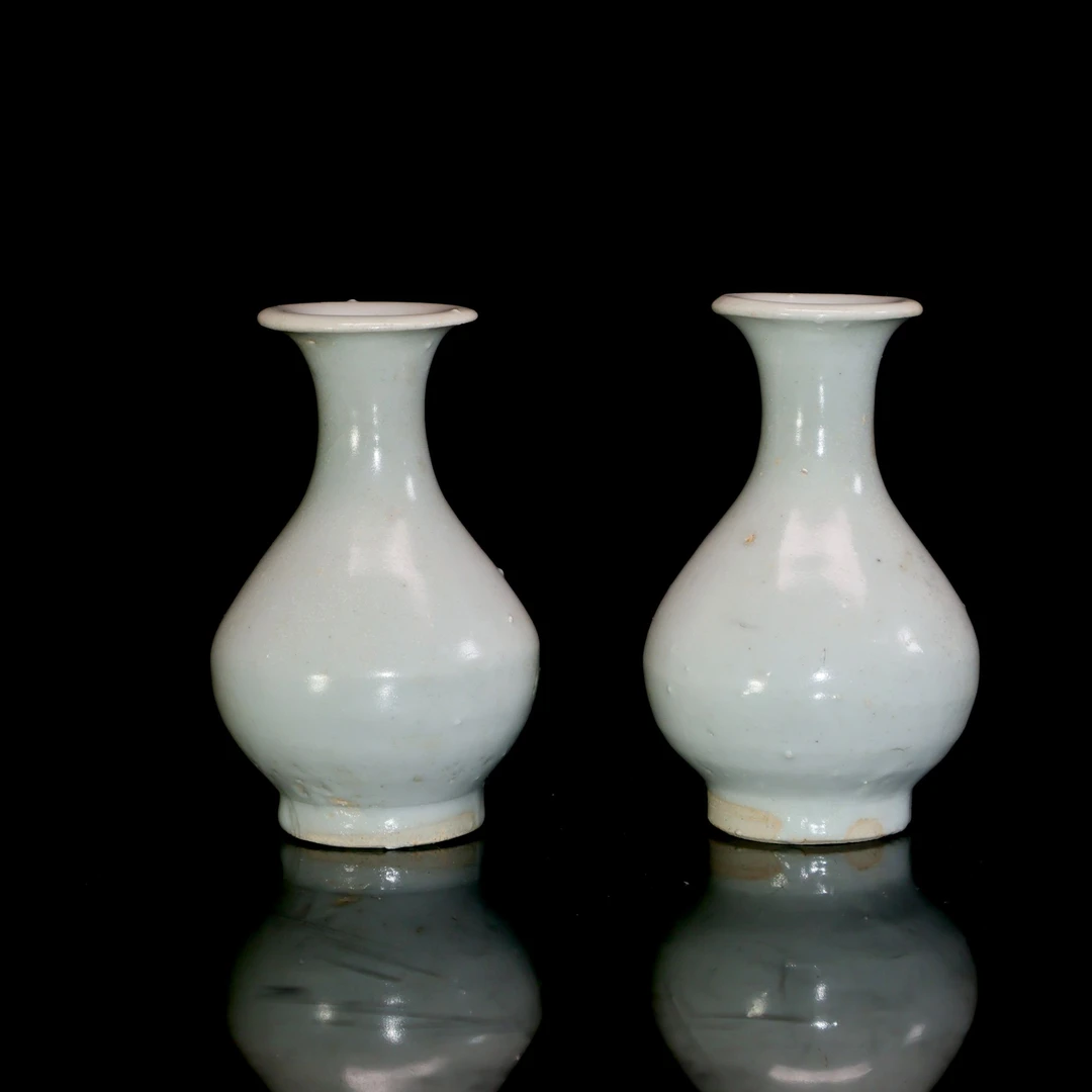 53:明早期白釉玉壶春瓶一对
