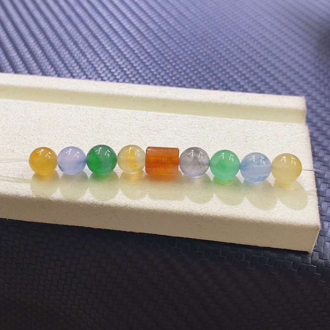 翡翠未镶嵌摆件特色半串力推