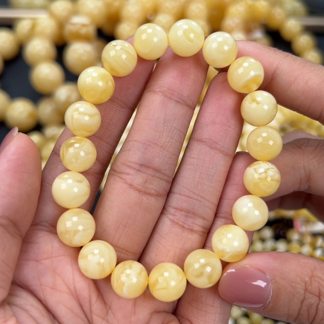 琥珀未镶嵌手链11.3克