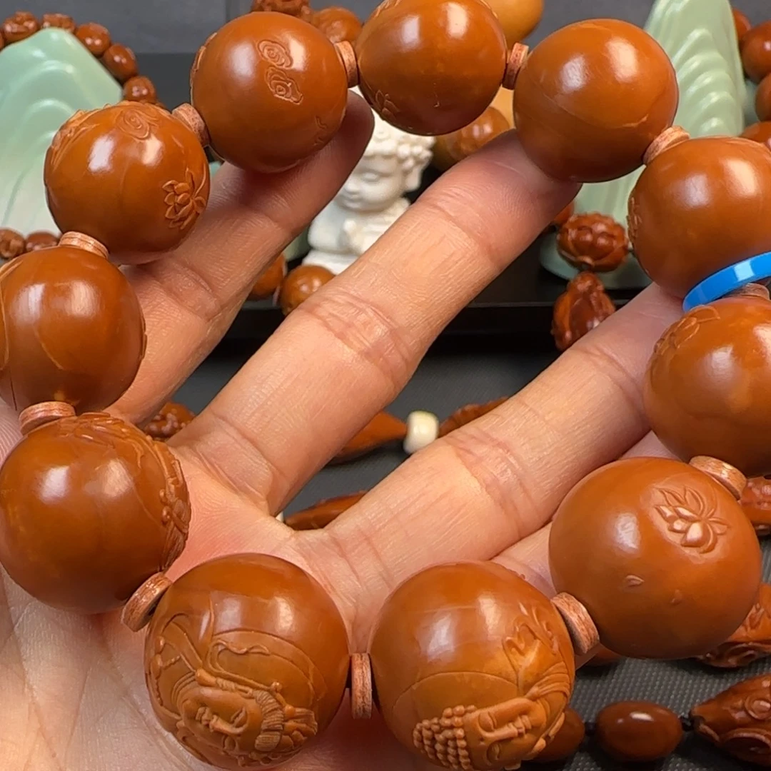 手串橄榄核浮雕观音