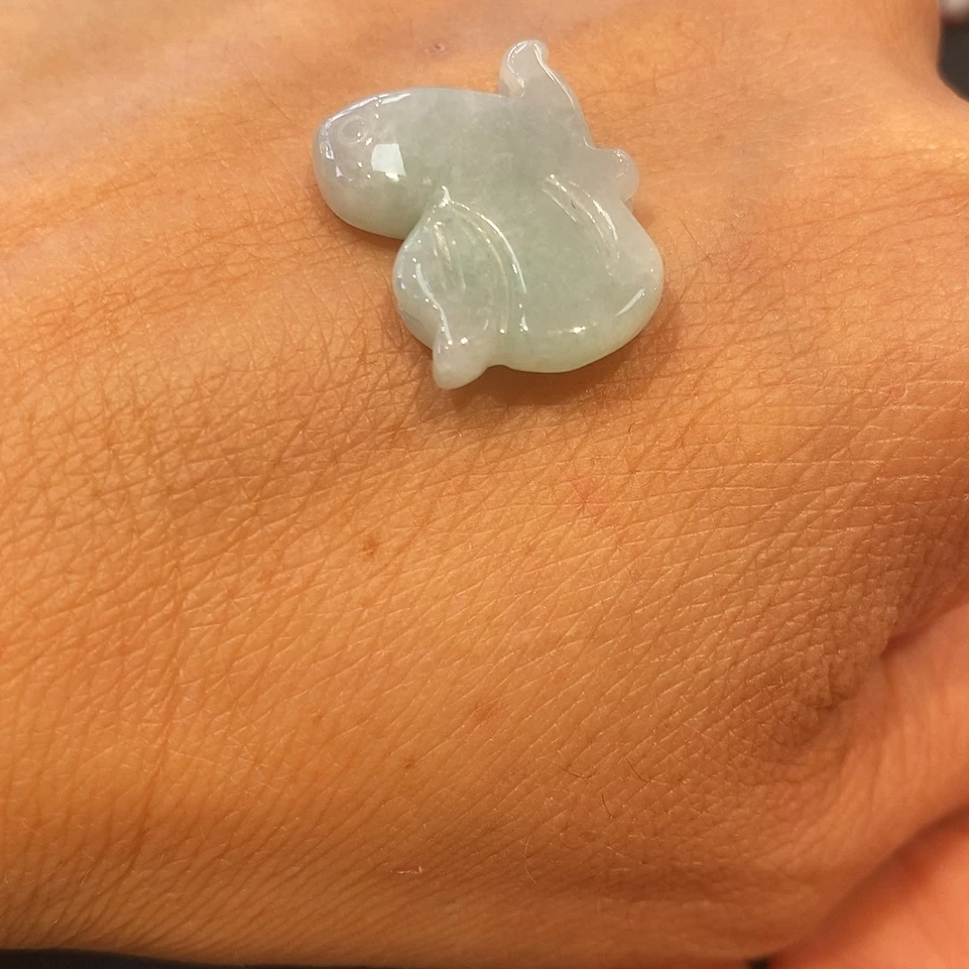 幸***咩翡翠未镶嵌挂件翡翠挂件