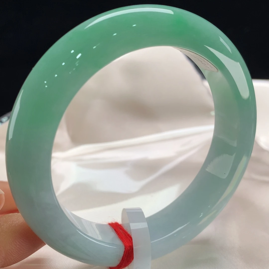 翡翠未镶嵌手镯0213