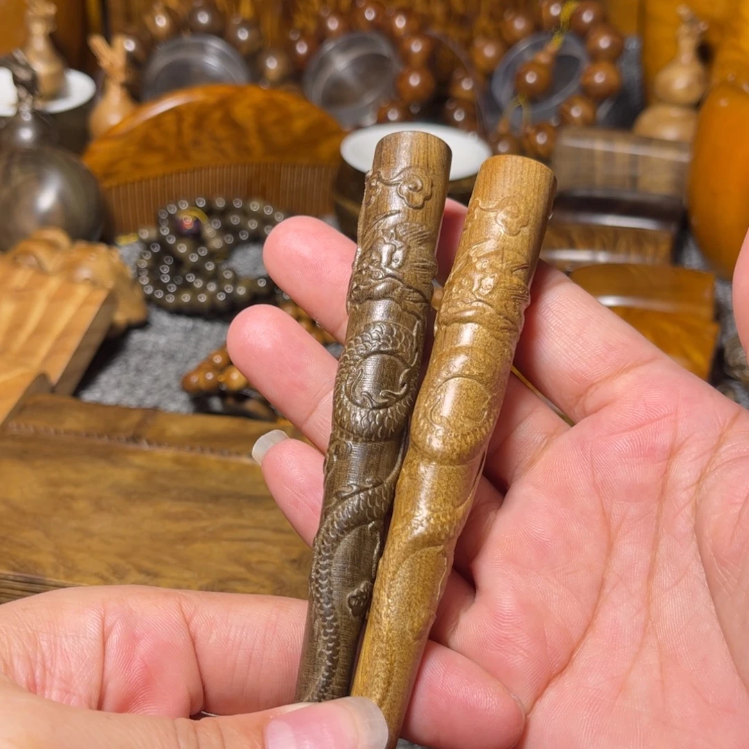 金丝楠阴沉木龙柱一对