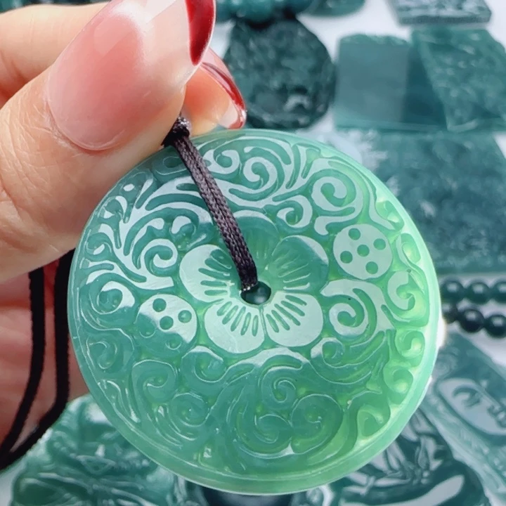 翡翠未镶嵌颈饰多样性发货天然A货翡翠