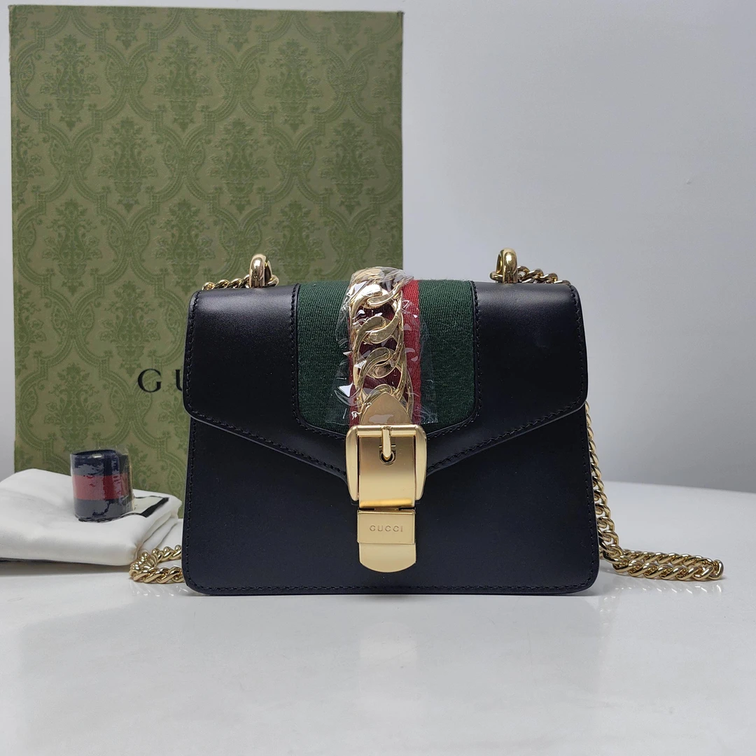 胖虎安安/古驰/95新/公价0/箱包/斜挎包/312506040098