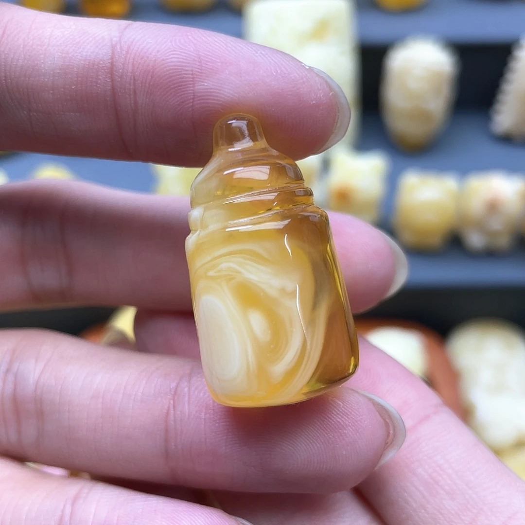 琥珀裸石未镶嵌蜜蜡