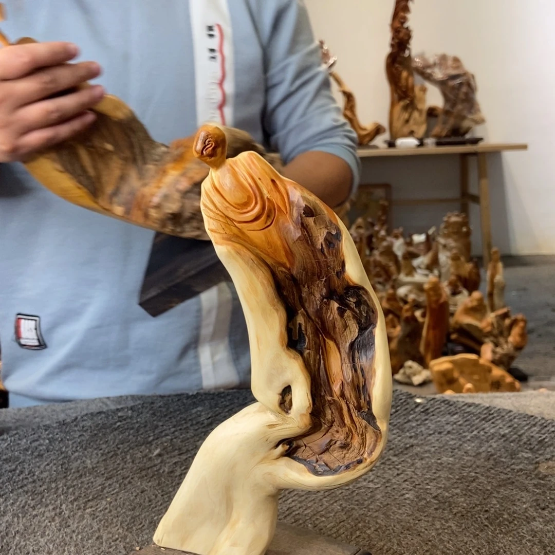 柏木（崖柏）进来点点关注