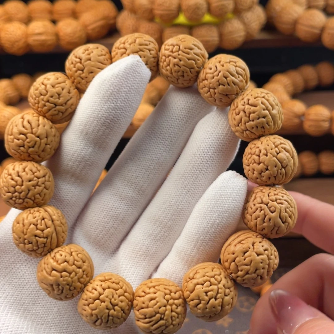 桃核吊坠盘锦肌肉