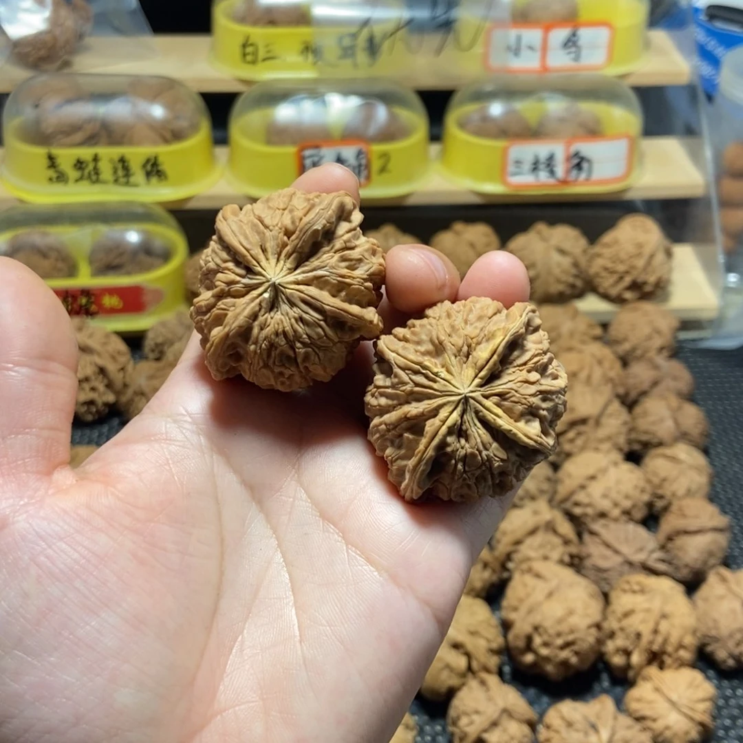 文玩核桃吊坠3*1核桃异形