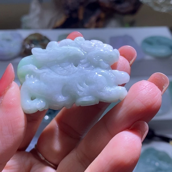 【闪购商品】翡翠未镶嵌颈饰貔貅