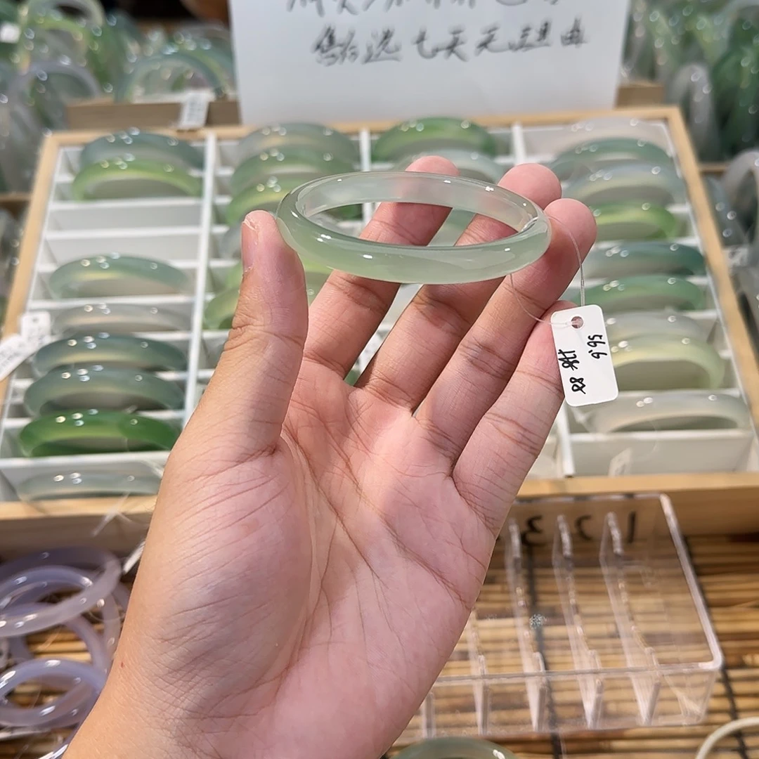 玛瑙/玉髓未镶嵌手镯圈口56.6