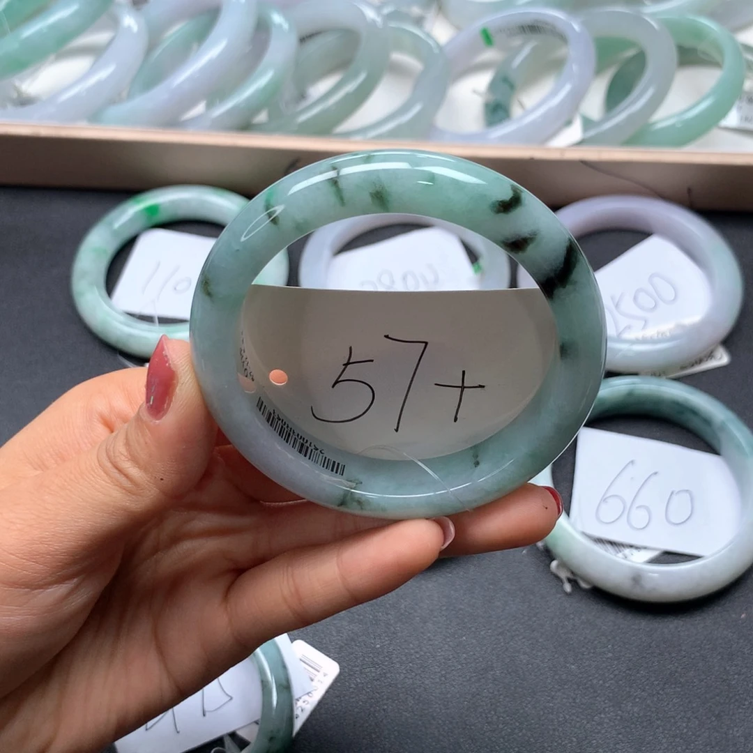 未镶嵌手镯翡翠手镯