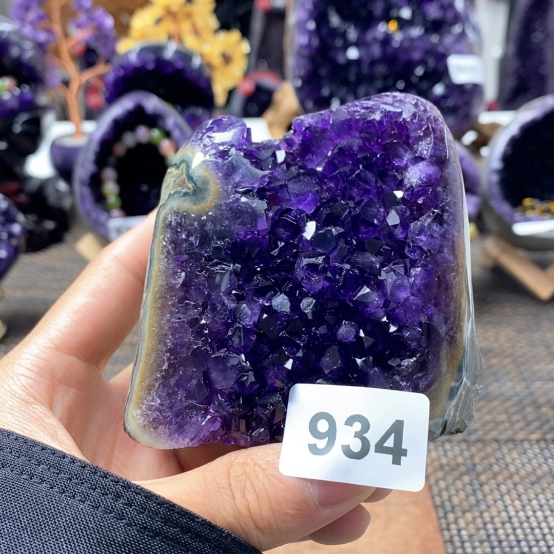 紫晶未镶嵌大型摆件（非配饰）