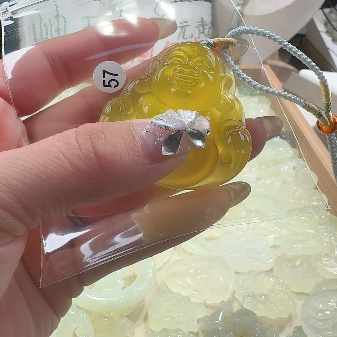 蛇纹石玉颈饰合金精美礼品