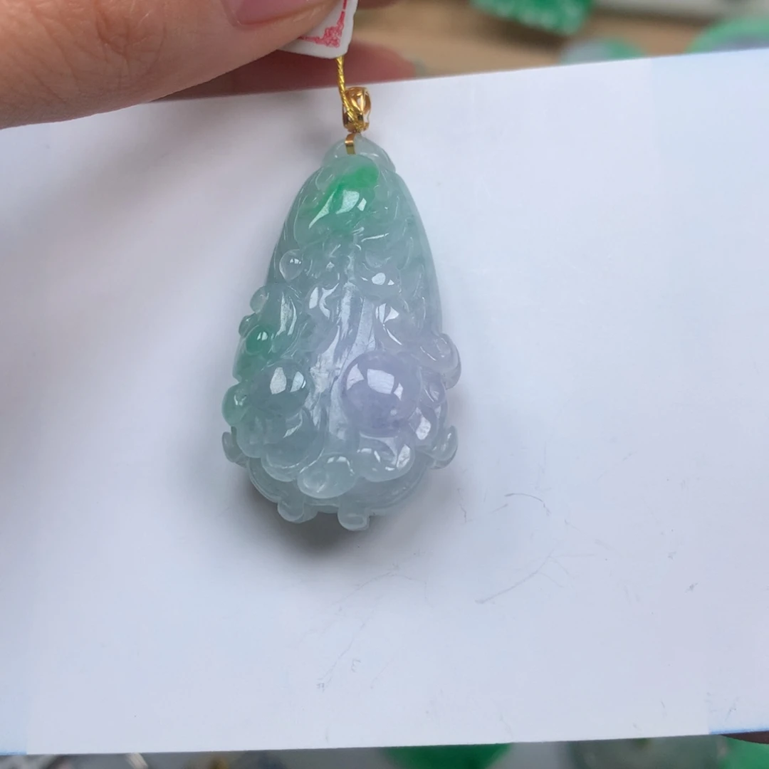 吊坠(不含链)未镶嵌翡翠