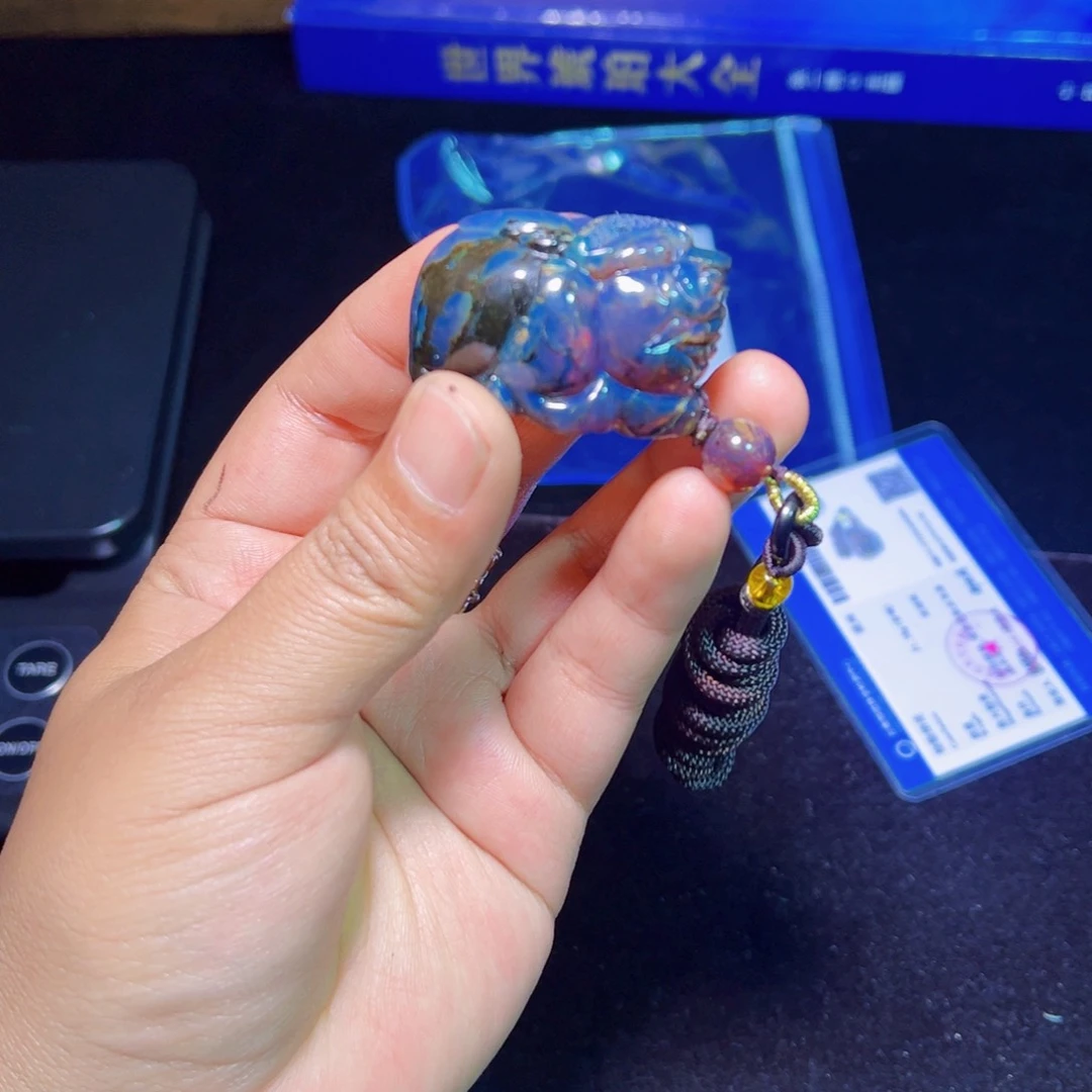 琥珀裸石未镶嵌琥珀