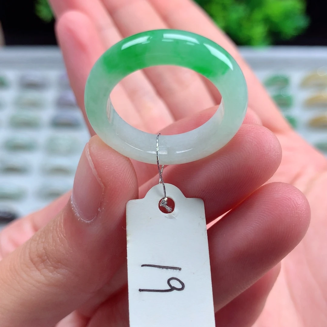 未镶嵌戒指翡翠天然