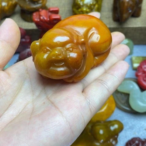 蛇纹石玉未镶嵌颈饰14