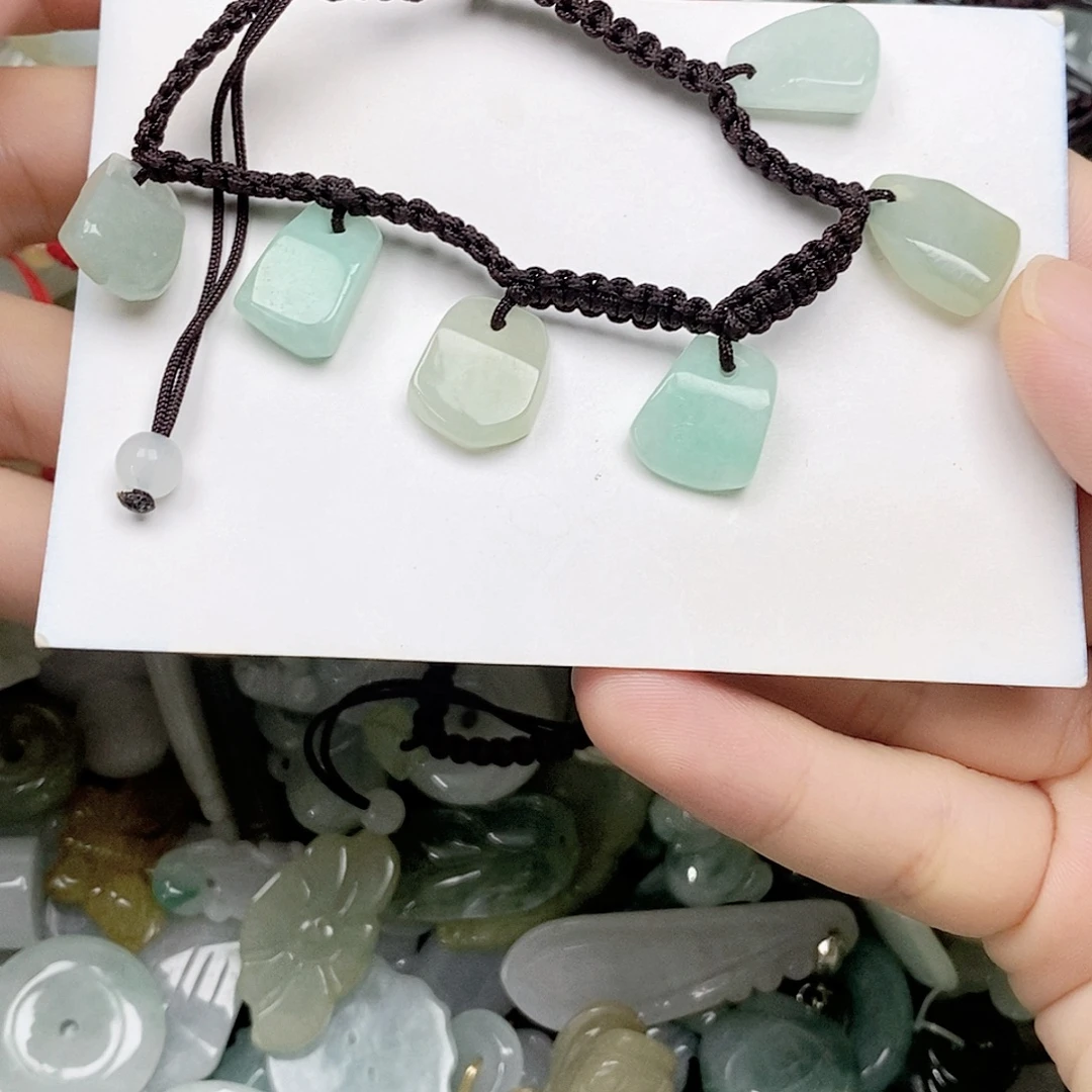 颈饰未镶嵌翡翠脚