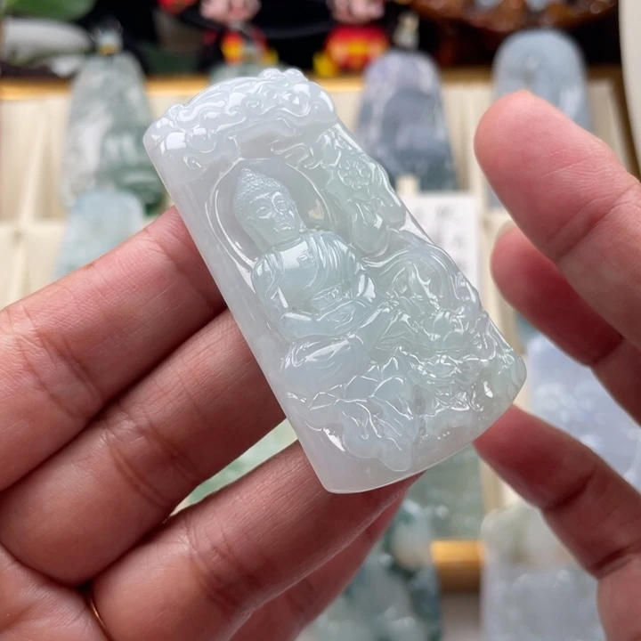 翡翠未镶嵌颈饰玉