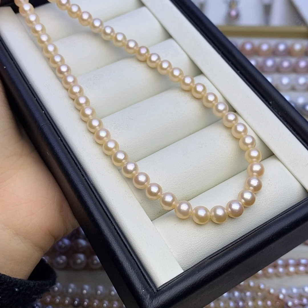 银S925镶嵌淡水珍珠颈饰无核 奶油金