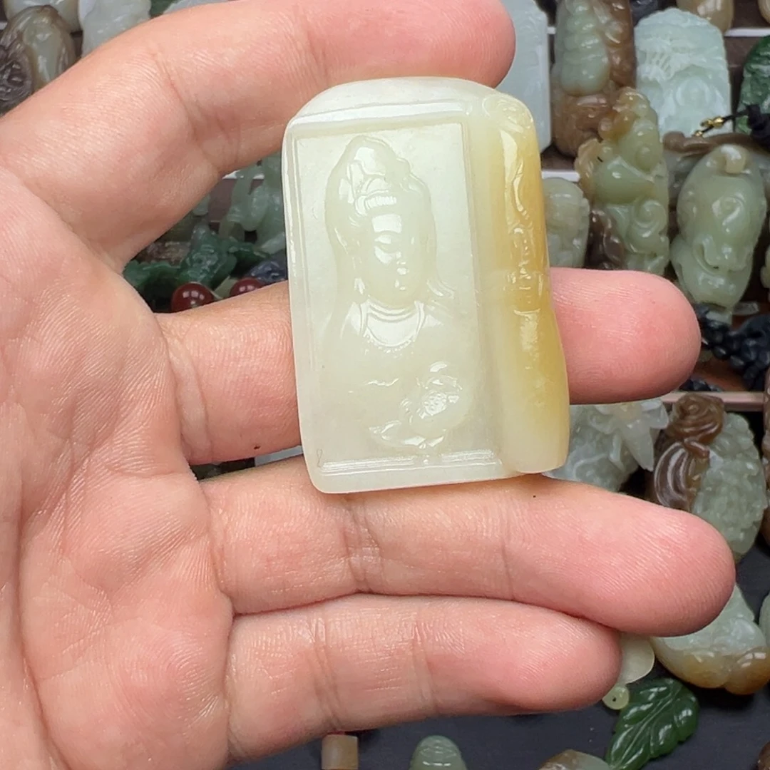 和田玉未镶嵌挂件