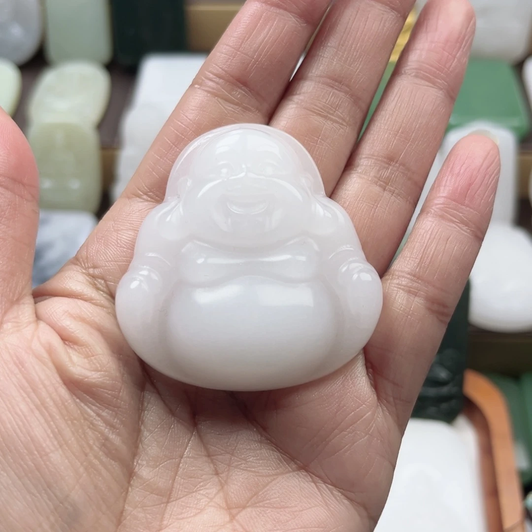 石英质玉未镶嵌颈饰