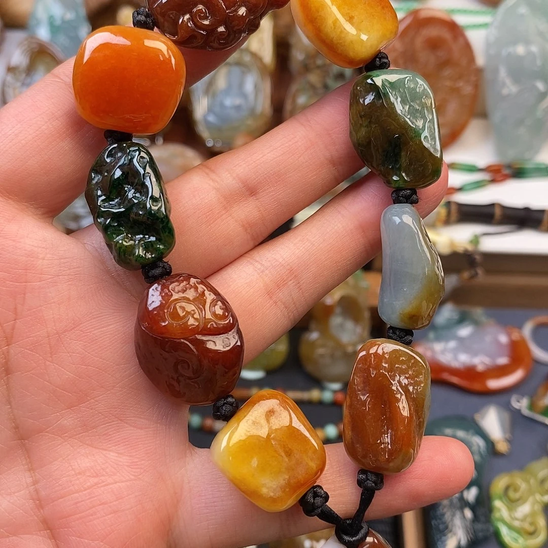 翡翠未镶嵌颈饰多宝手持