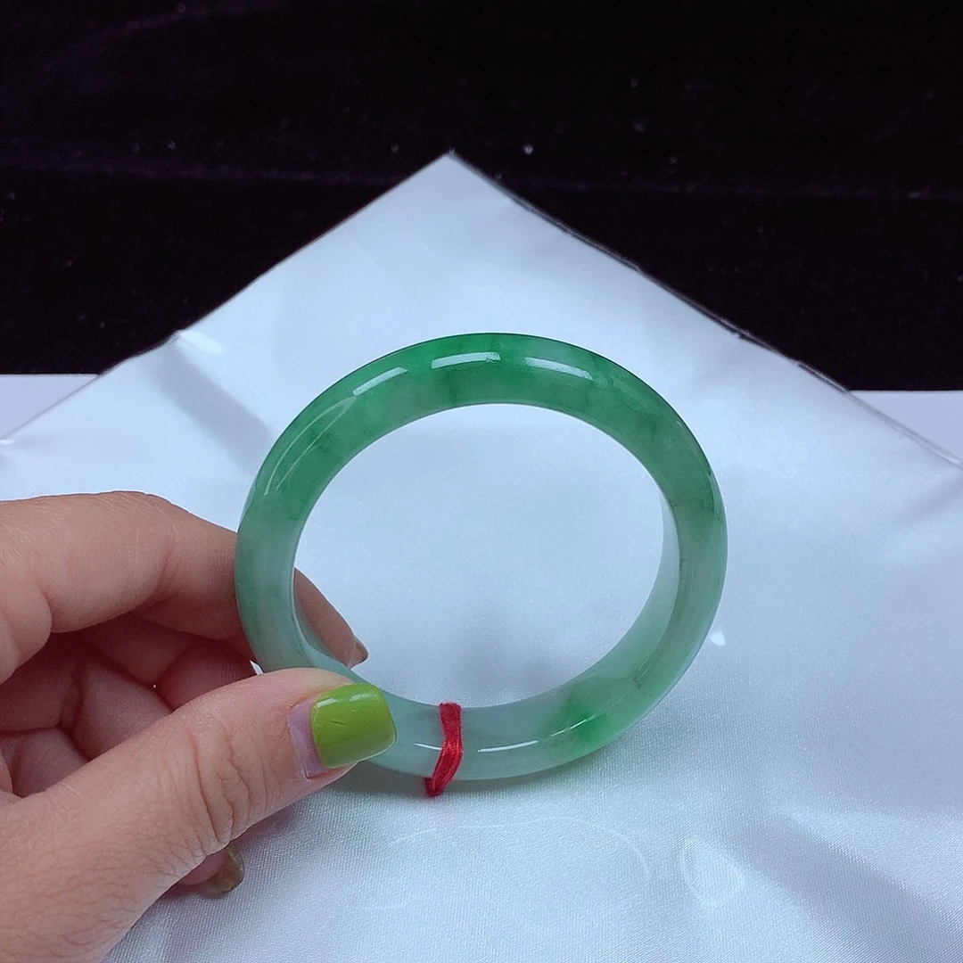 翡翠未镶嵌手镯圈口55